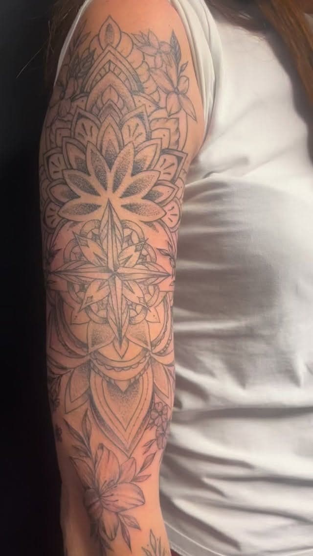 Tatouage réalisé par Rudy au Tattoo Studio Tewfick à Angers