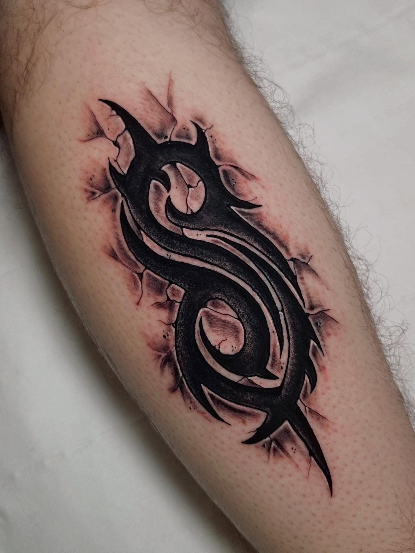 Tatouage réalisé par Ben au Tattoo Studio Tewfick à Angers