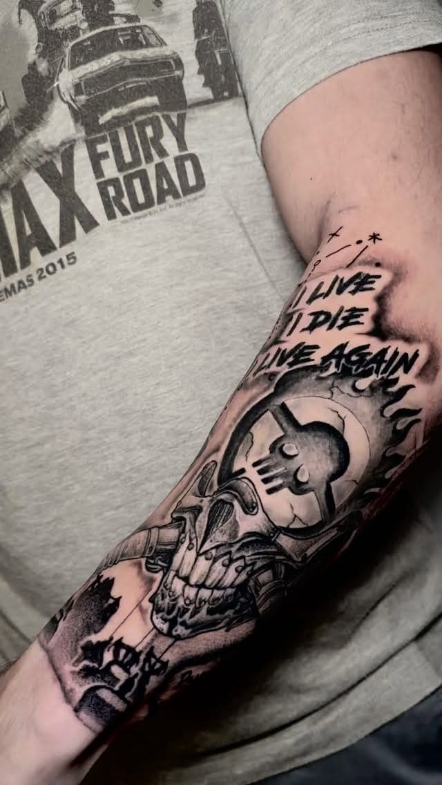 Tatouage réalisé par Ben au Tattoo Studio Tewfick à Angers