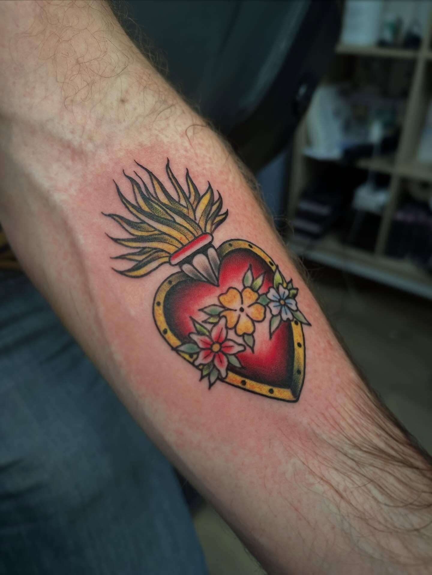 Tatouage réalisé par Ben au Tattoo Studio Tewfick à Angers