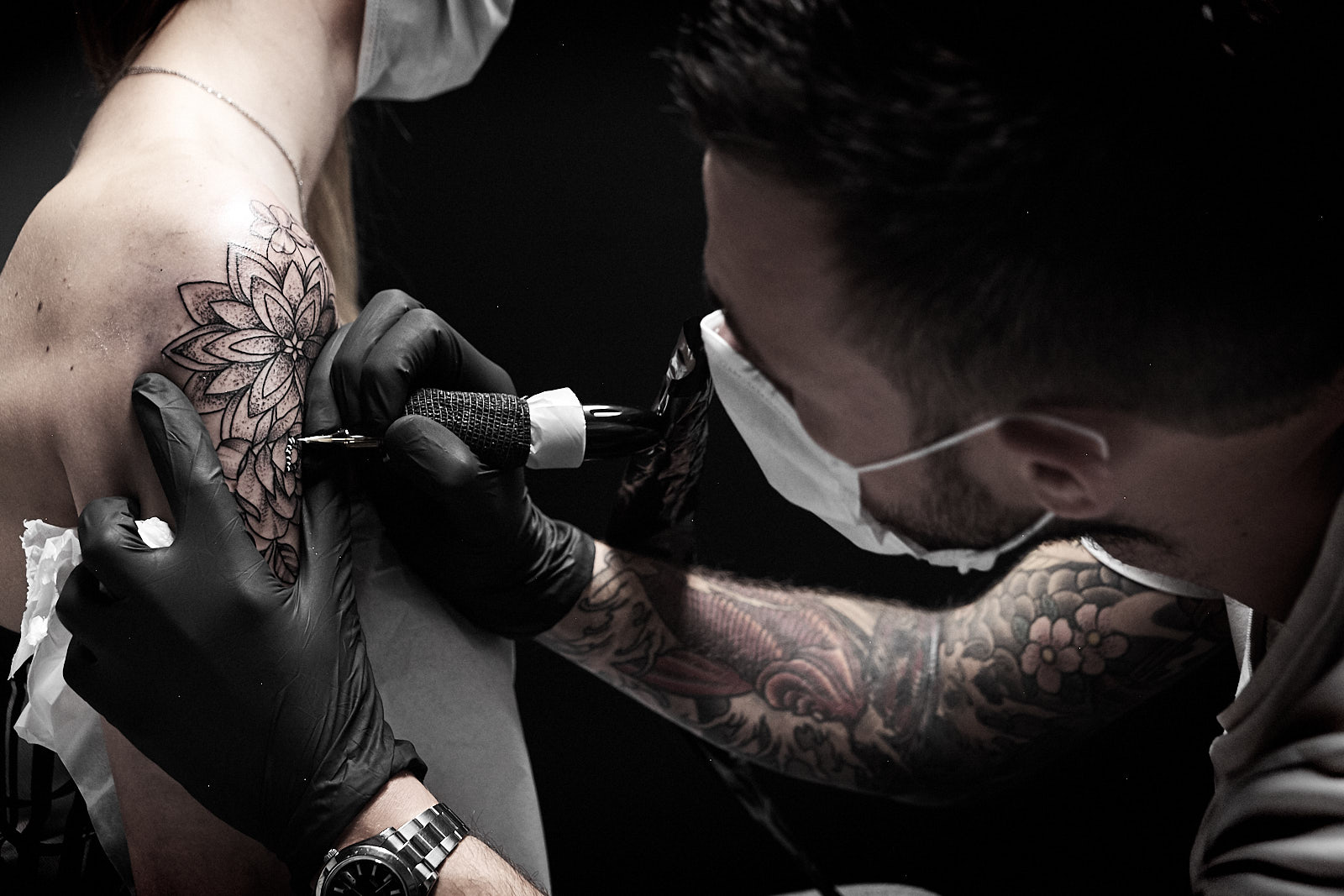 Tatouage Et Piercing Angers Photos Tattoo Studio Tewfick - Accueil